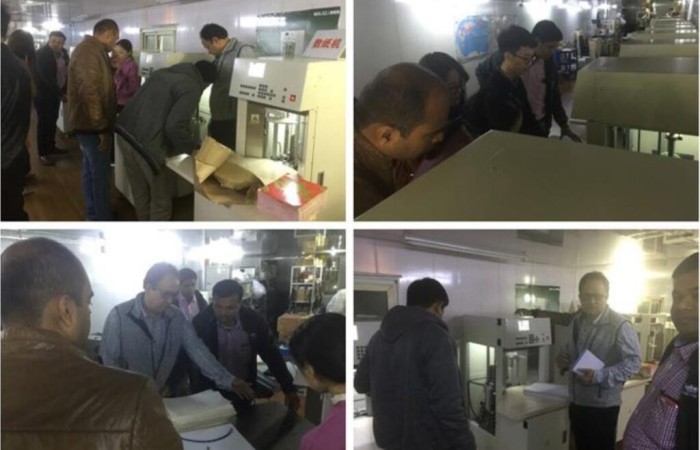 India Customer Come To Test The Paper Counting Machine